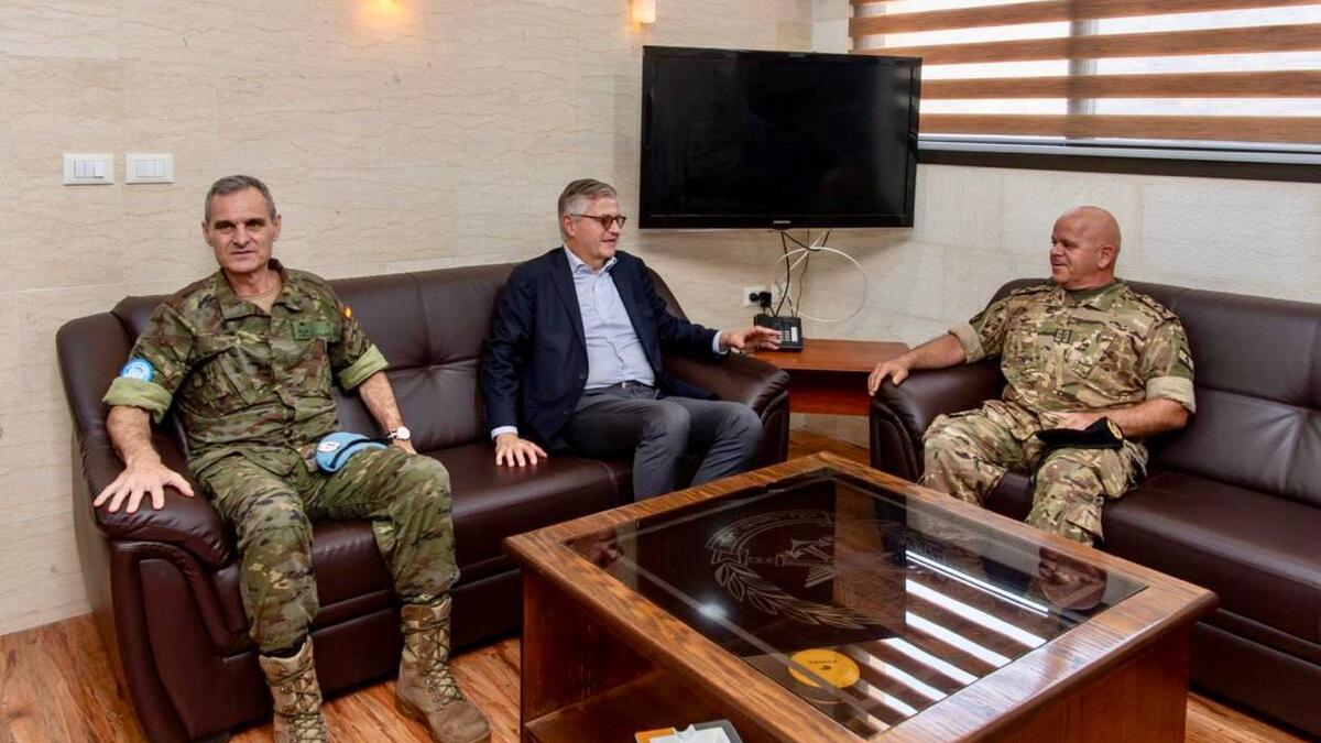 Jean-Pierre Lacroix converses with peacekeepers.